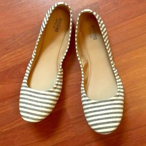 Black and White Striped Ballet Flats Casual Shoes